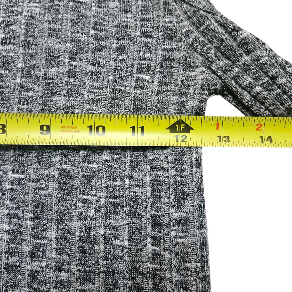 American Eagle Medium Gray Cold Shoulder Ribbed Long Sleeve Top - Picture 5 of 7